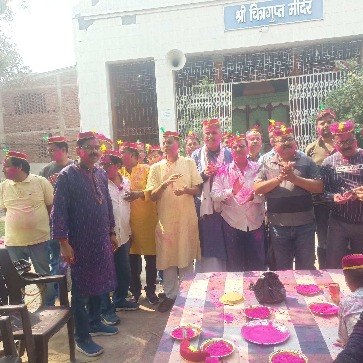 चित्रांश समाज का होली मिलन समारोह चित्रगुप्त धाम मंदिर में सम्पन्न 