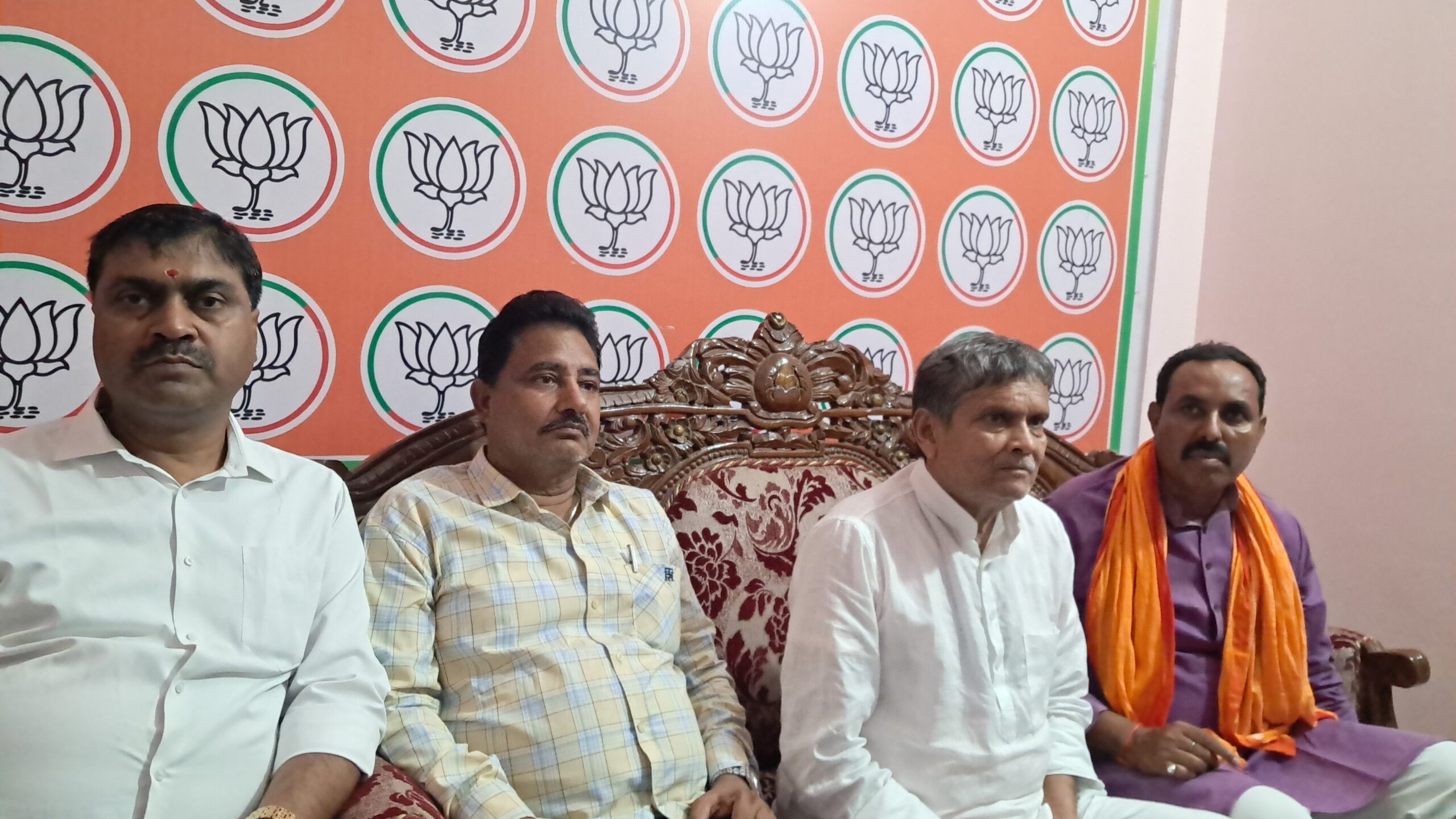 फुली ऑटोमेटिक बायोकेमिस्ट्री एनालाइजर एवं इम्यूनोलॉजी एनालाइजर अनुमंडलीय अस्पताल से अन्यत्र स्थानांतरित करने का विधायक ने किया विरोध 