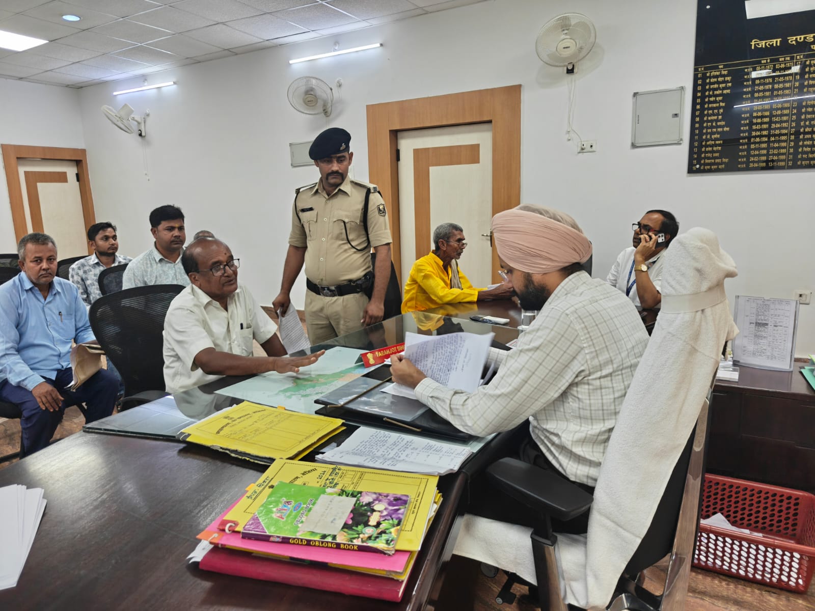जिला पदाधिकारी की जनसुनवाई में 66 शिकायत पहुँचा, कई का त्वरित निष्पादन 