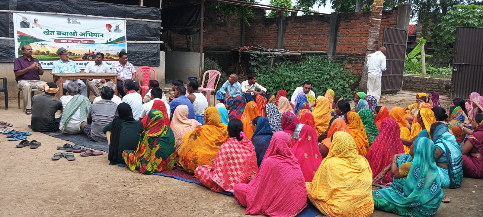 सरिस्ताबाद में ‘खेत बचाओ अभियान’ अंतर्गत किसान गोष्ठी एवं जागरुकता कार्यक्रम आयोजित, 112 किसान शामिल हुए, टिकाऊ कृषि अपनाने पर बल