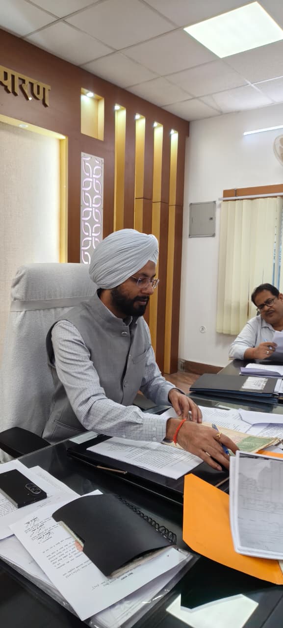जिला पदाधिकारी की जन सुनवाई में ने 58 शिकायत पहुँचा, कुछ का त्वरित निष्पादन 